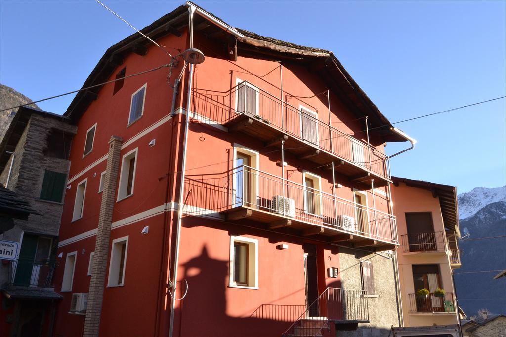 Cà Giuel Apartment Chiesa in Valmalenco Ngoại thất bức ảnh